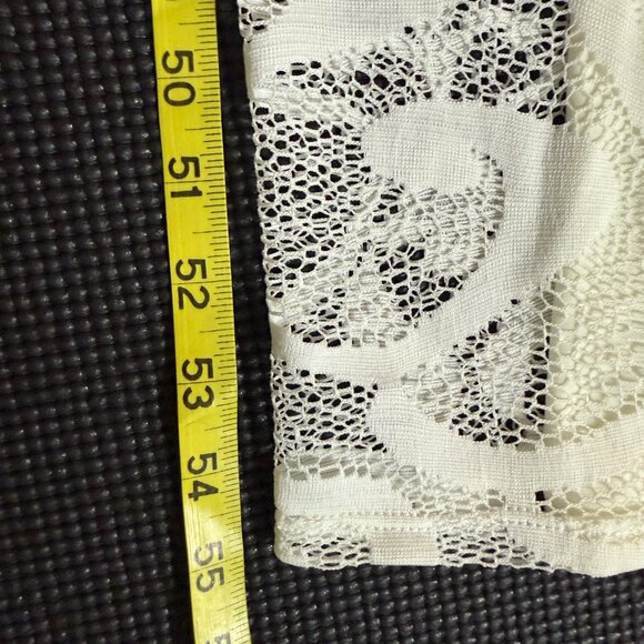 Brand New W/T Bebe Petite Off White Long Sleeve Lace Gown – XXSP - Picture 11 of 12